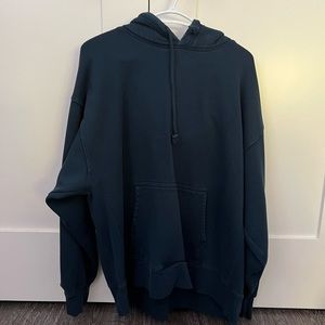 TNA Cozy AF Boyfriend Hoodie (Size 3)